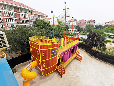 北京幼兒園非標(biāo)海盜船案例